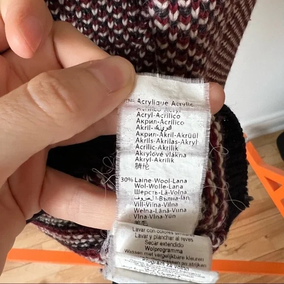 SOLD🍀Maison Jules Knit Sweater Size Medium (fits Small) - Picture 7 of 9